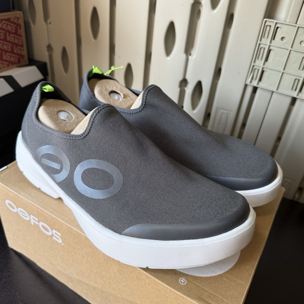 Oofos OOmg Eezee Men's Size 12.5 Slip On Recovery Sneakers Gray Comfort Shoes - Picture 3 of 9